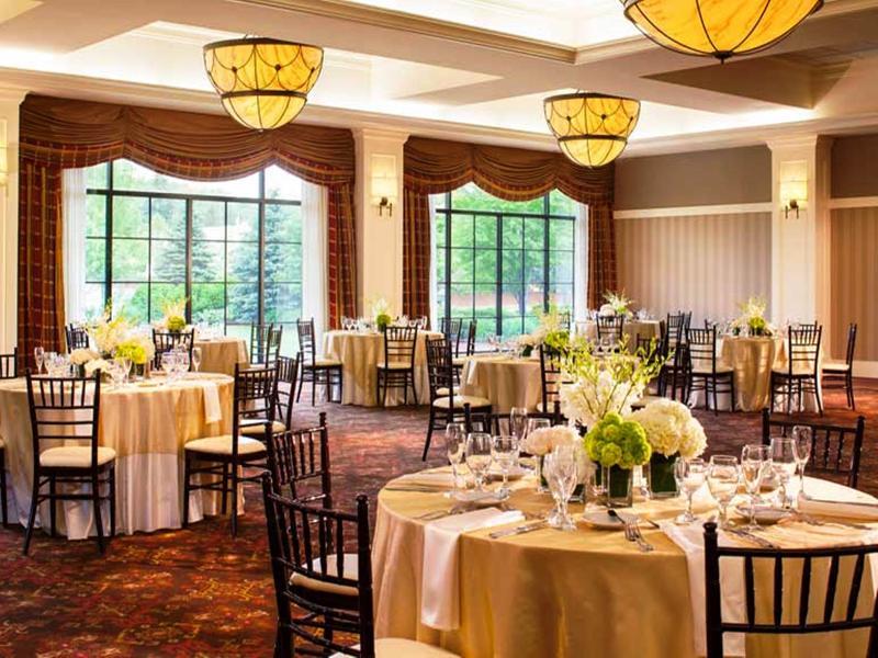 Four Points By Sheraton Norwood Conference Center Esterno foto