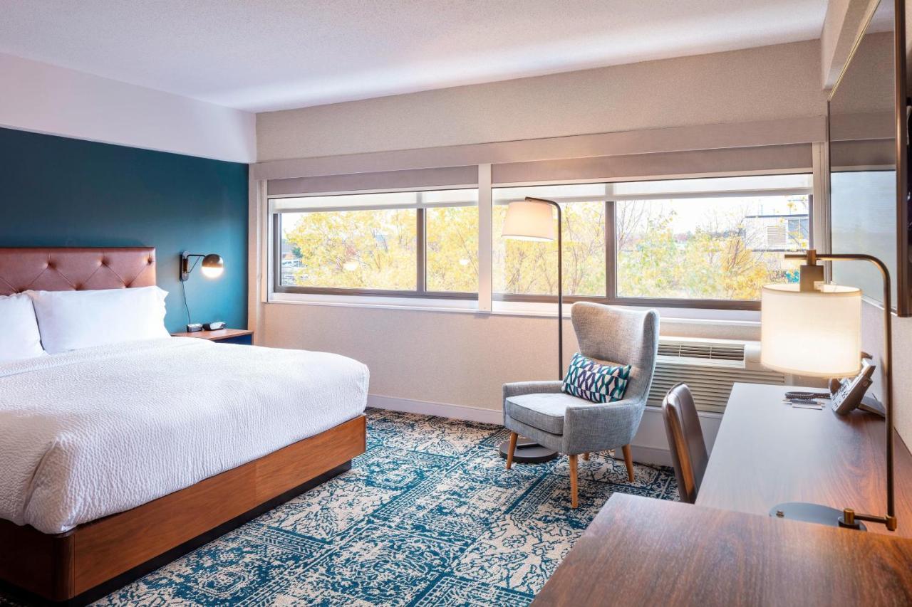 Four Points By Sheraton Norwood Conference Center Esterno foto