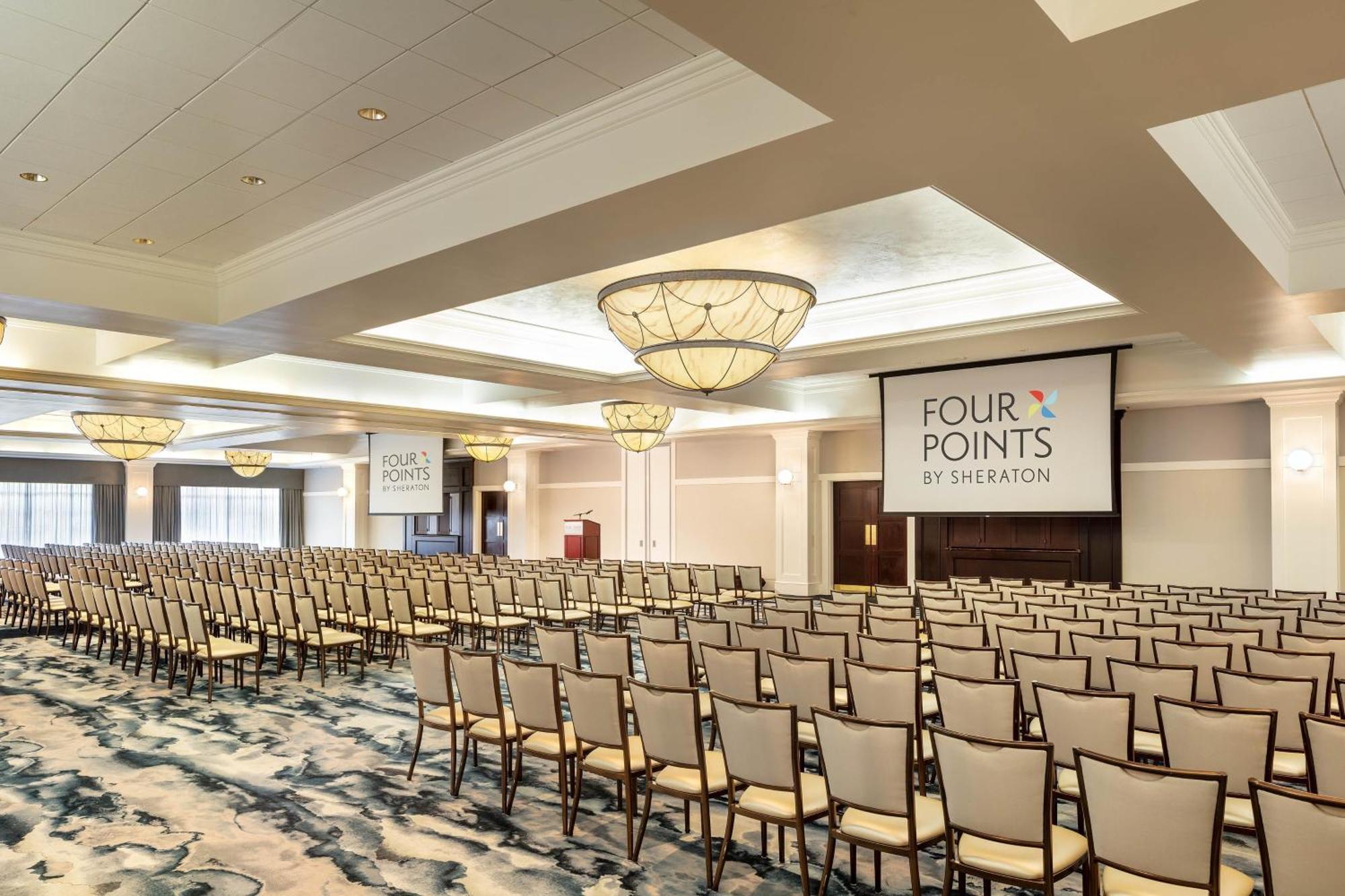 Four Points By Sheraton Norwood Conference Center Esterno foto