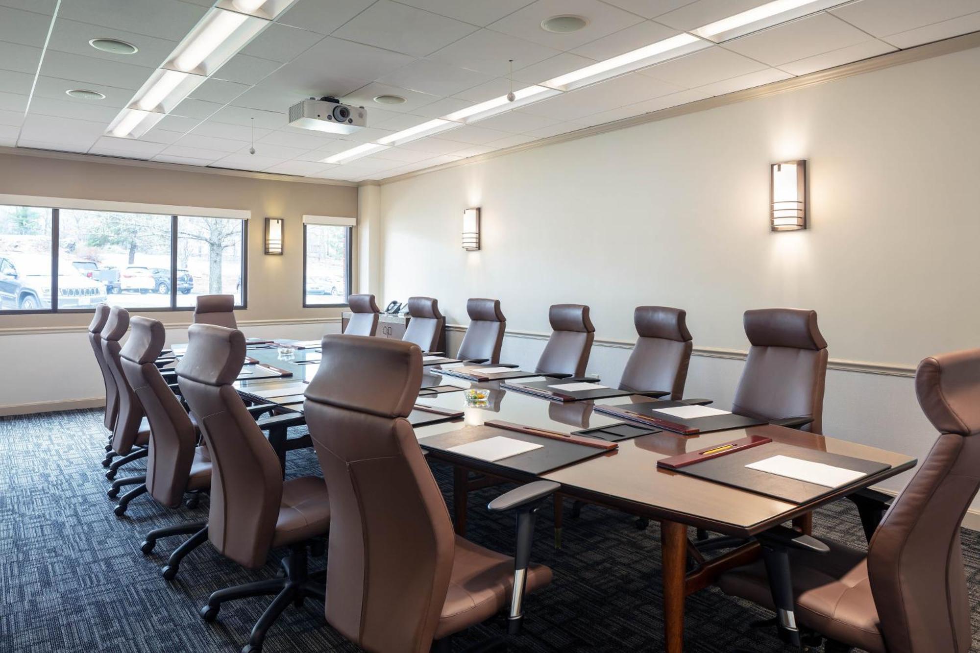 Four Points By Sheraton Norwood Conference Center Esterno foto