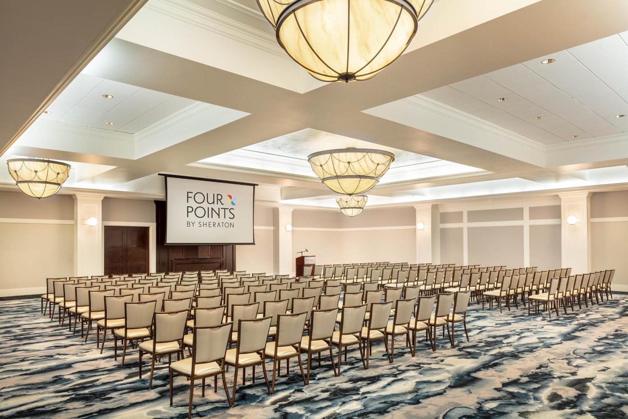 Four Points By Sheraton Norwood Conference Center Esterno foto
