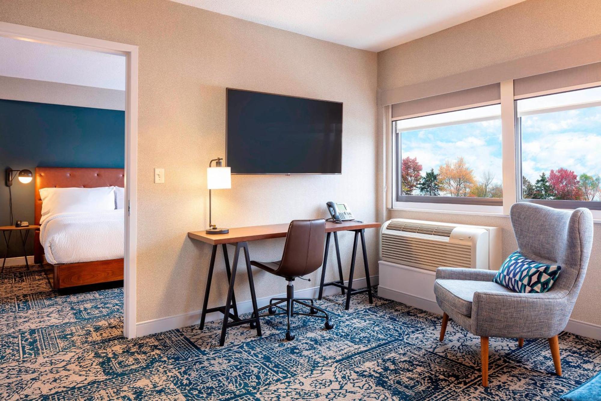 Four Points By Sheraton Norwood Conference Center Esterno foto