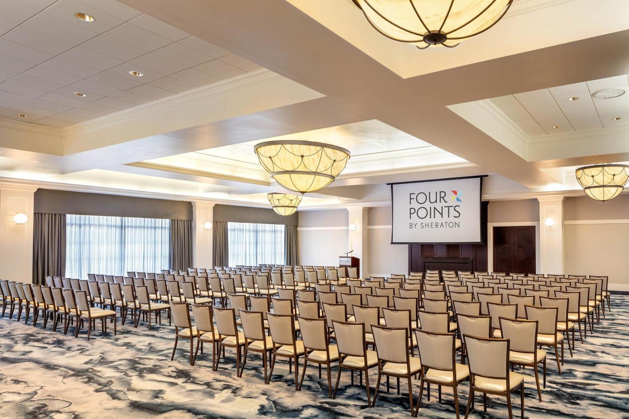 Four Points By Sheraton Norwood Conference Center Esterno foto
