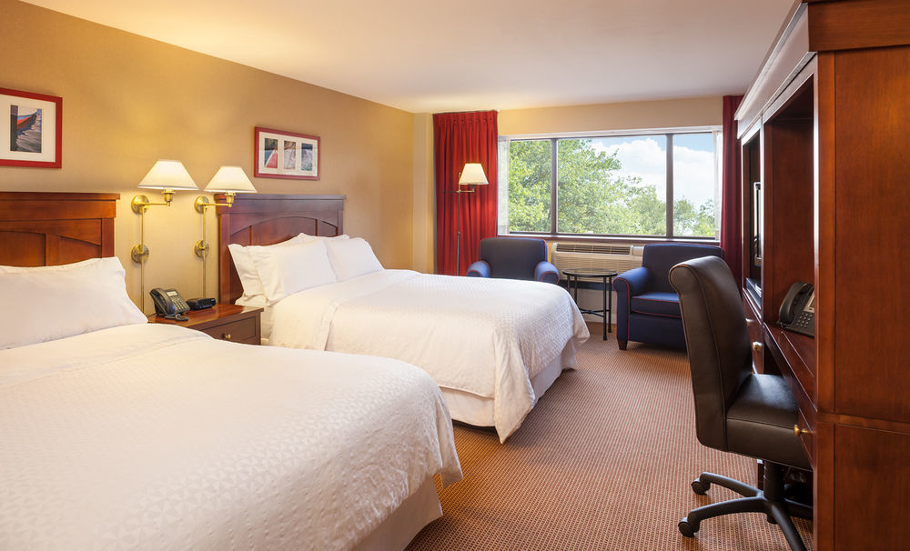 Four Points By Sheraton Norwood Conference Center Esterno foto